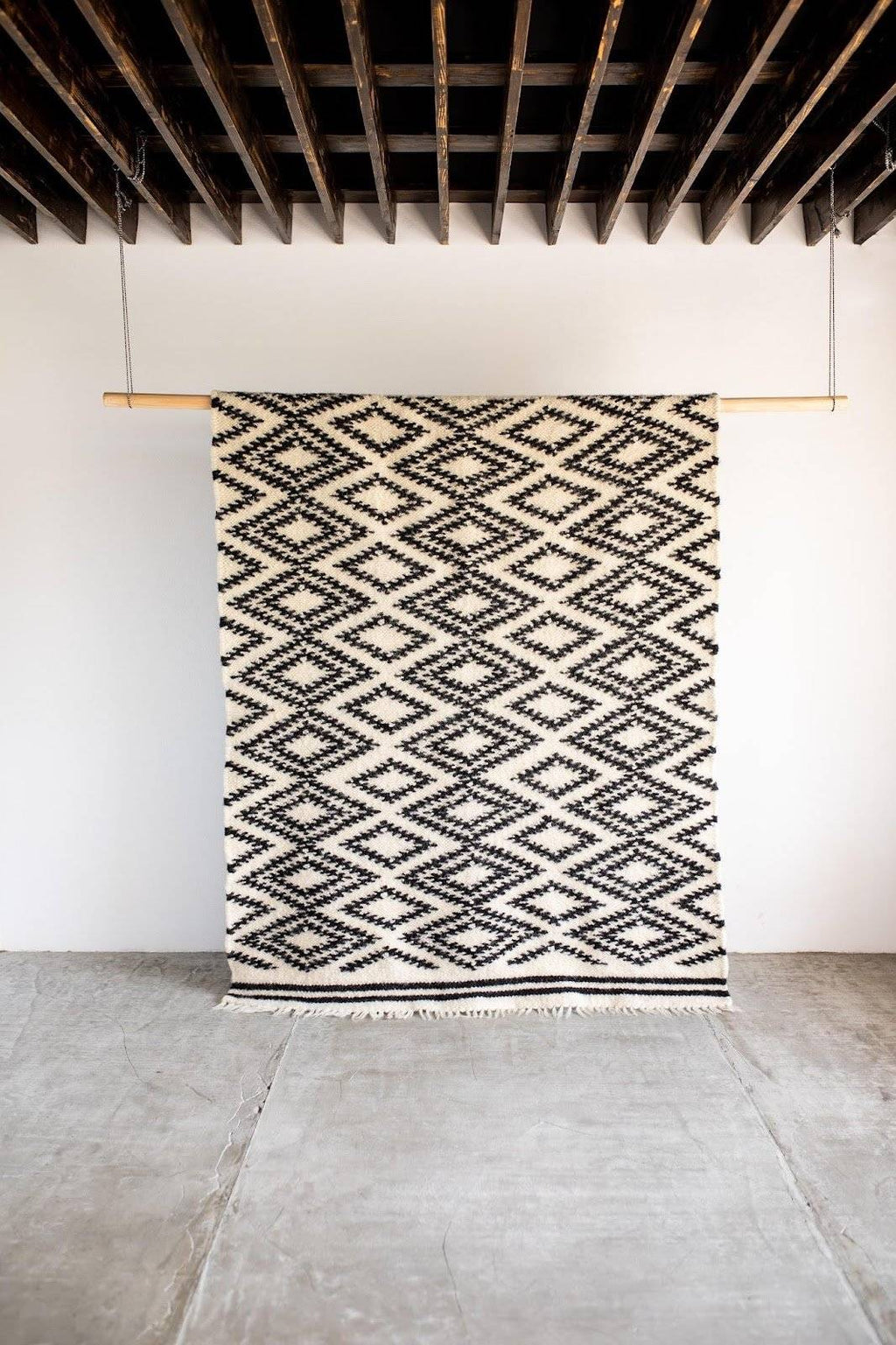 Carpathian Wool Lizhnyk Throw, Spectacled Pattern
