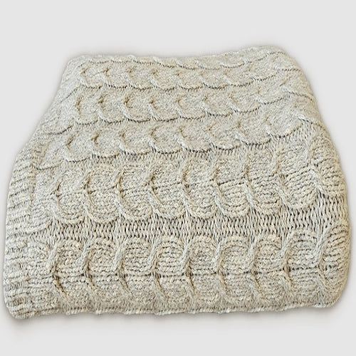 Muru Alpaca Cable Throw, Silver Gray, detail view