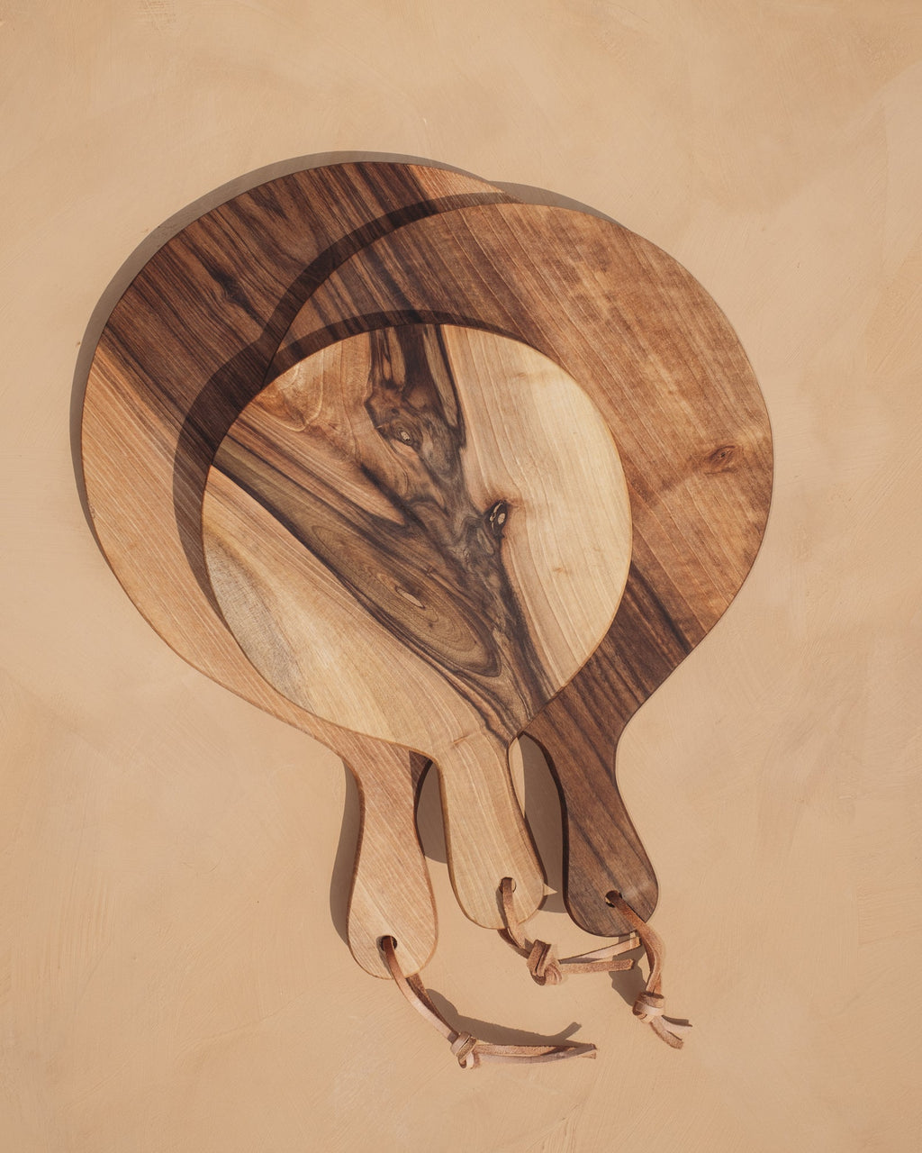 Round Walnut Cutting Board with Handle, 3 Sizes, detail view
