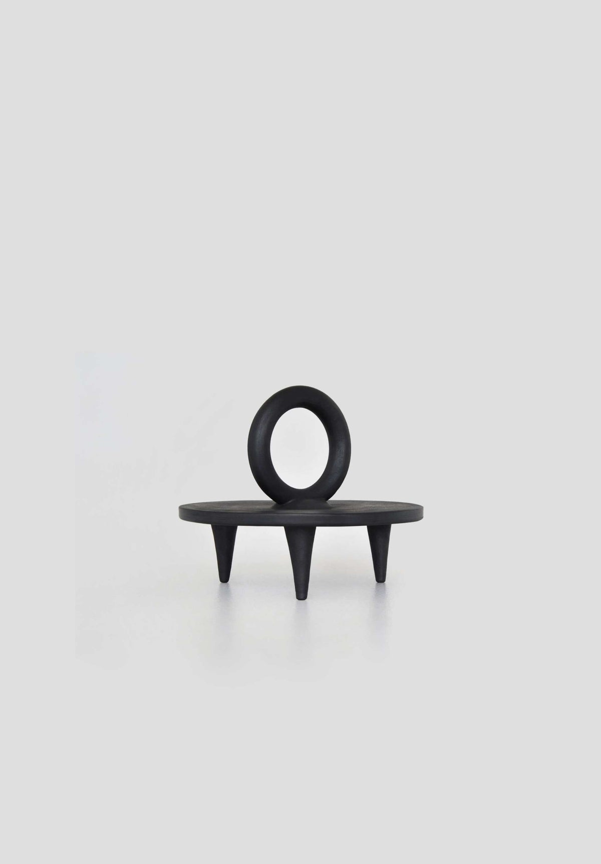 Guculia Pedestal Serving Platter, Shadow, alternate view