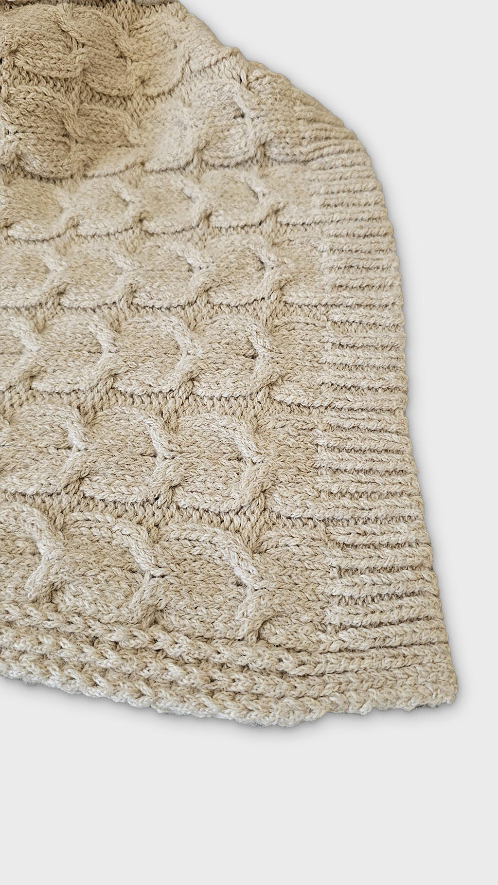 Muru Alpaca Cable Throw, Light Tan, detail view