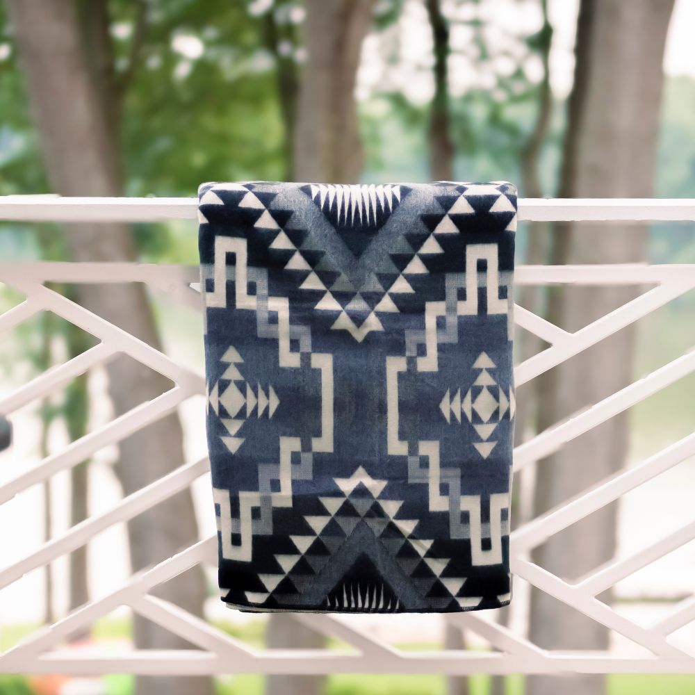 Yachana Reversible Alpaca Throw, Interlocking Lines