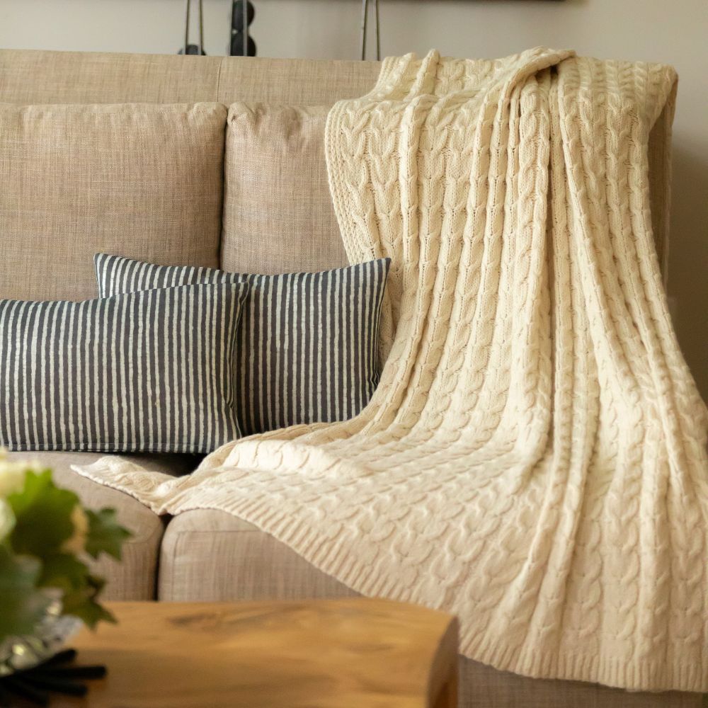 Muru Alpaca Cable Throw, Ivory, another angle