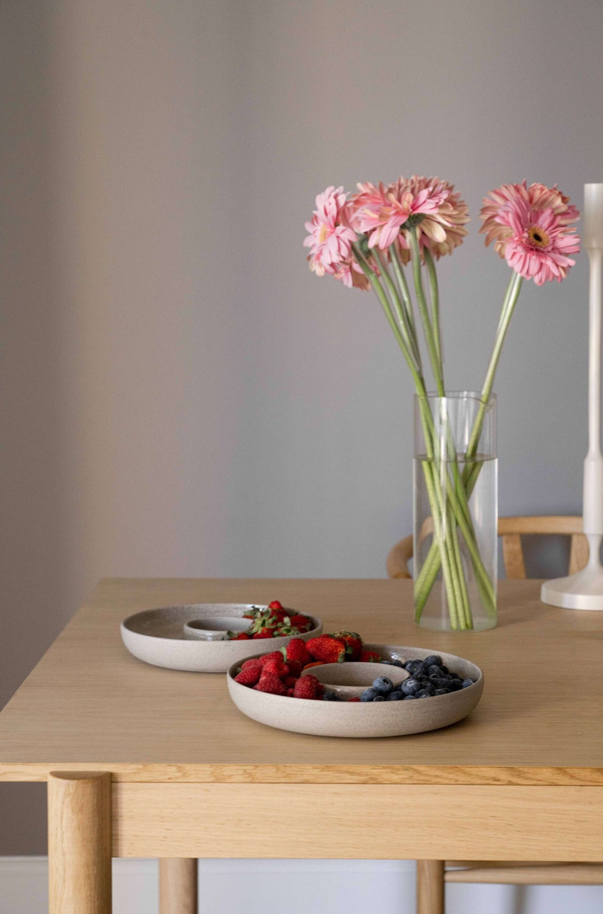 Concrete Stoneware Serving Dish, detail view