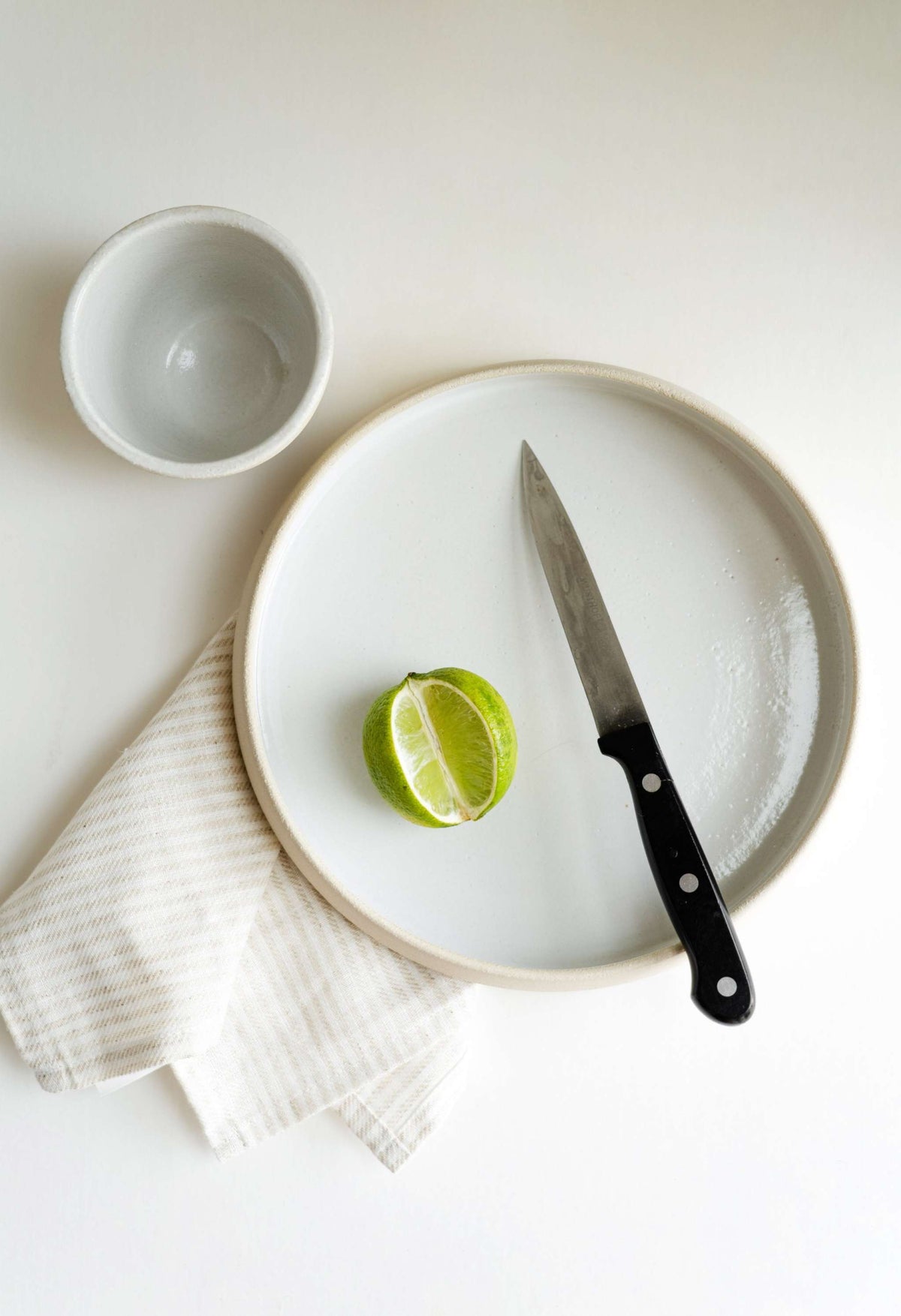 Exposed Clay Dinner Plates, High Sides, Raw Rim