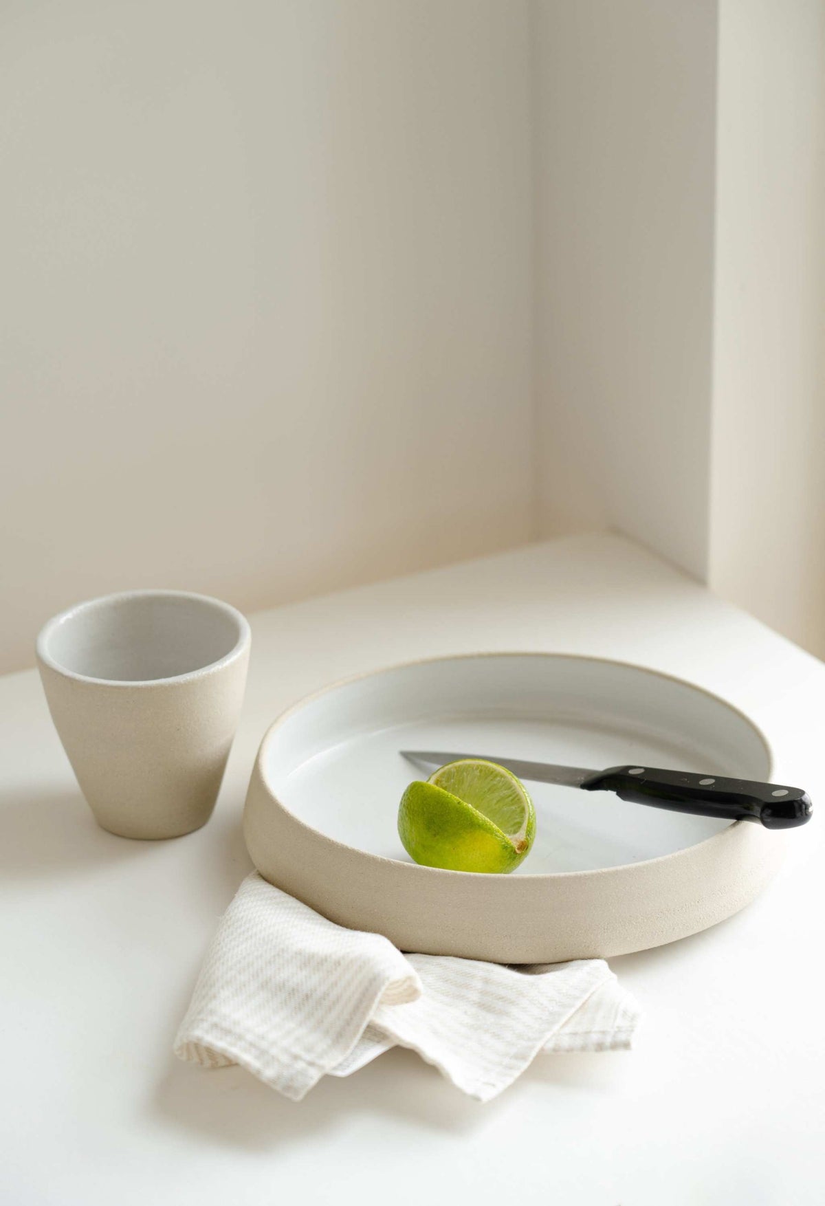 Exposed Clay Dinner Plates, High Sides, Raw Rim